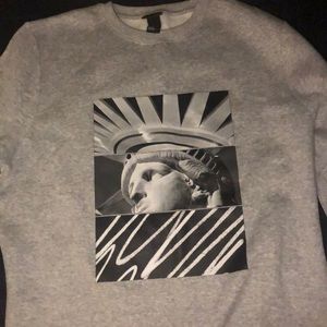 H&M New York long sleeves shirt